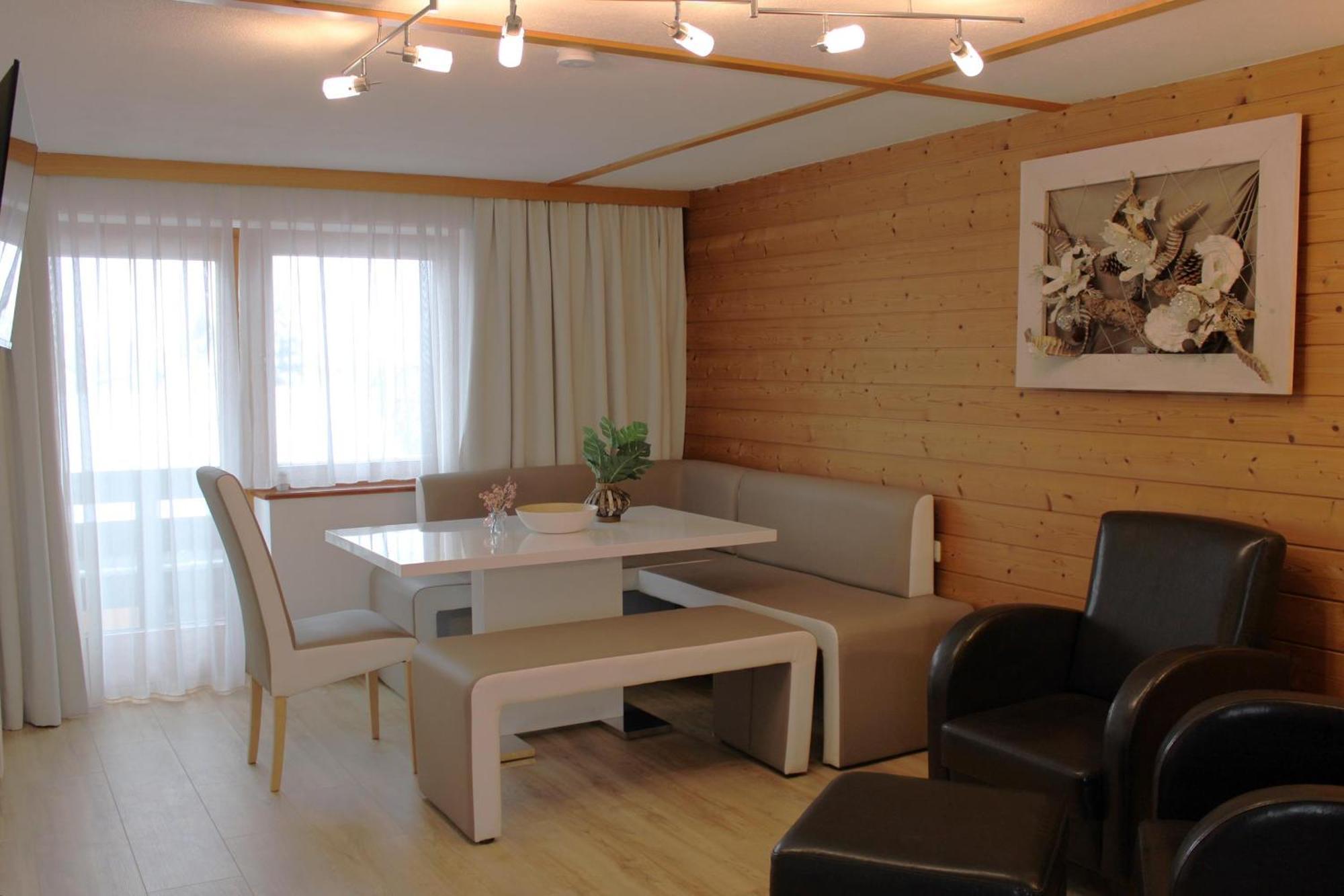 Alpenfeder Heidi Apartment Schruns